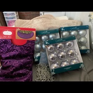 Jaclyn Smith Christmas Set